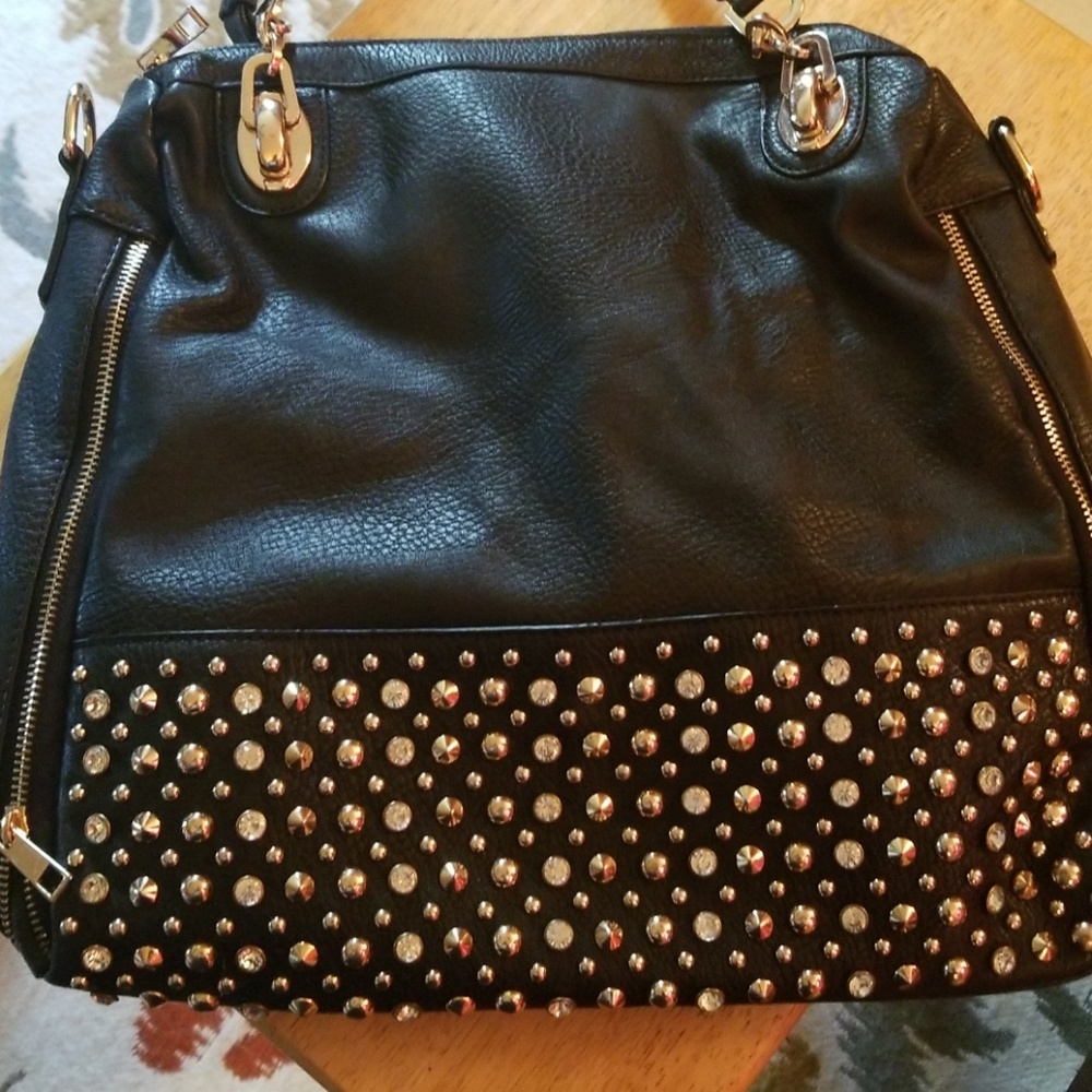 Black Handbag w/gold grommets